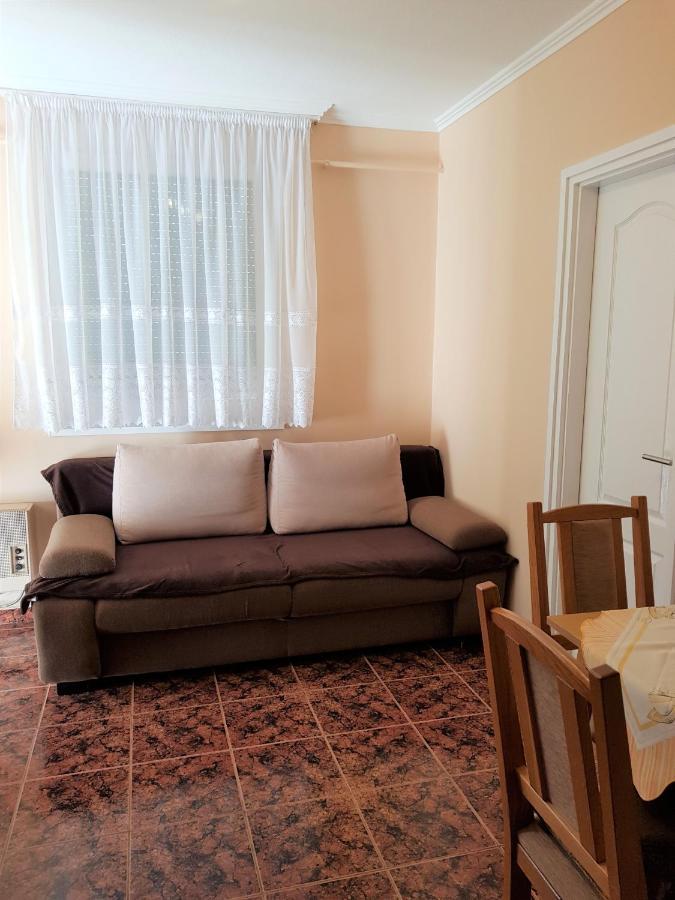 ザラカロシュHenrietta Apartmanhazアパートメント エクステリア 写真