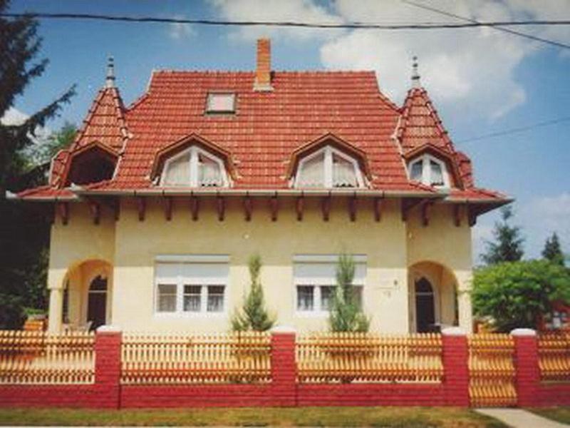 ザラカロシュHenrietta Apartmanhazアパートメント エクステリア 写真